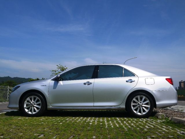 Toyota  Camry  第6張相片