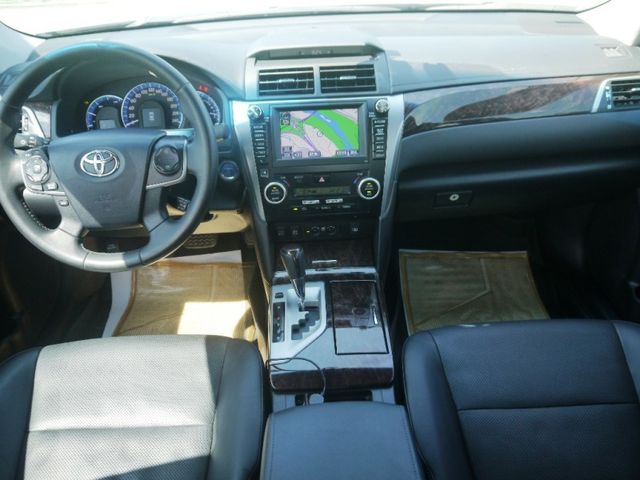 Toyota  Camry  第9張相片