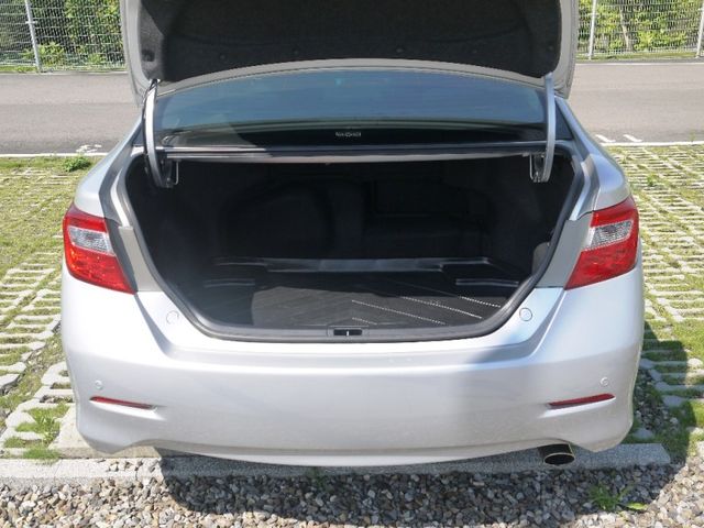 Toyota  Camry  第10張相片