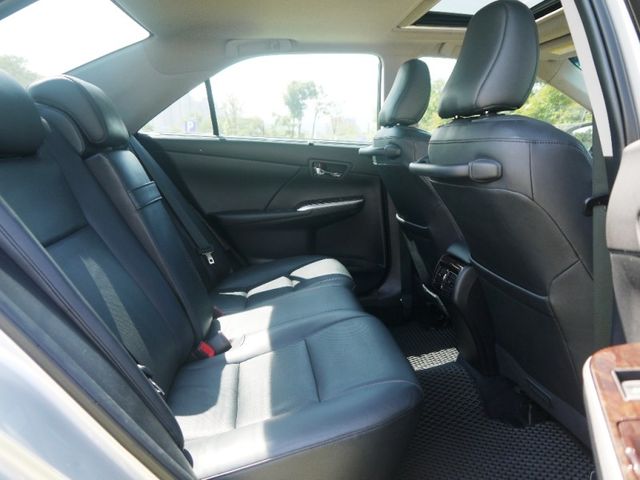 Toyota  Camry  第16張相片