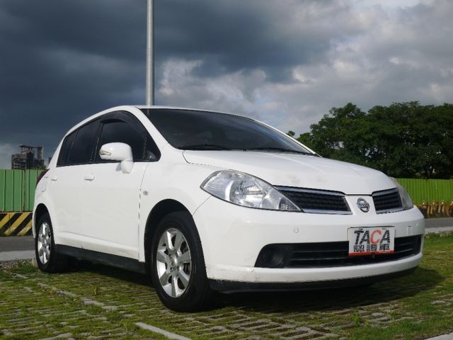 Nissan  Tiida 俗俗賣~~代步車  第3張相片