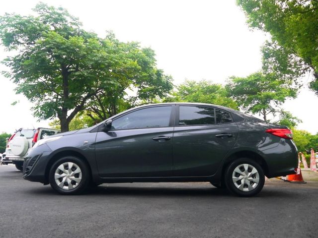 Toyota  Vios  第7張相片