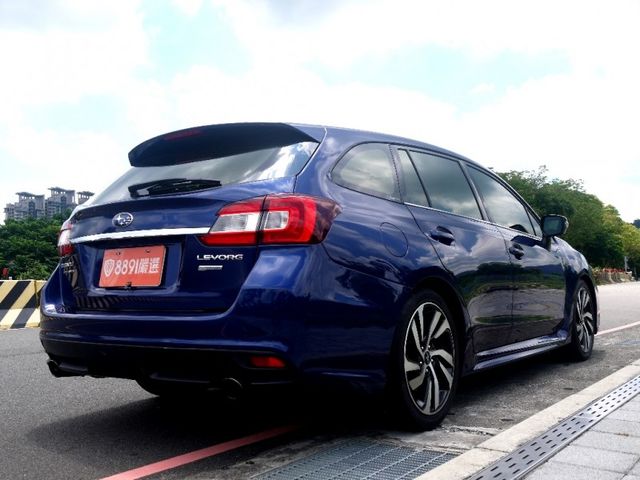 Subaru  Levorg 搭載 2.0 渦輪引擎 .操控、動力、低  第7張相片