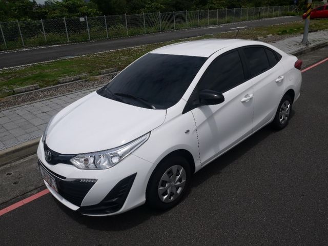 Toyota  Vios 2023'親民的小型  第4張相片