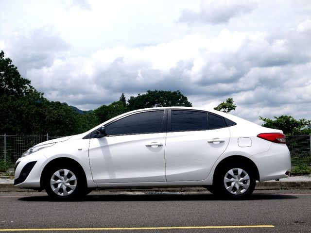 Toyota  Vios 2023'親民的小型  第5張相片