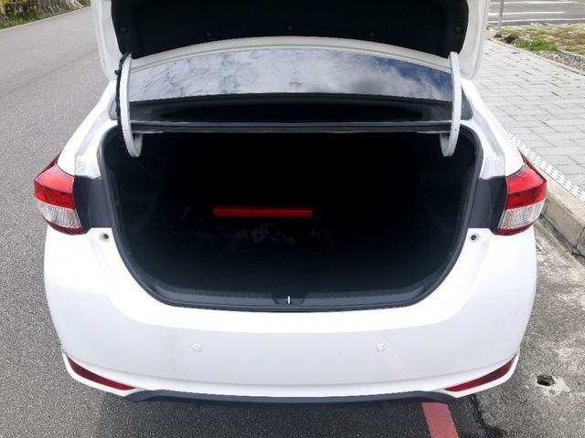 Toyota  Vios 2023'親民的小型  第9張相片