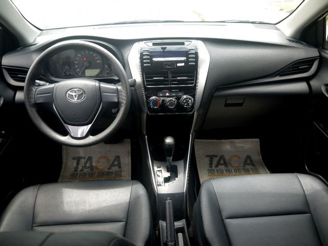 Toyota  Vios 2023'親民的小型  第11張相片