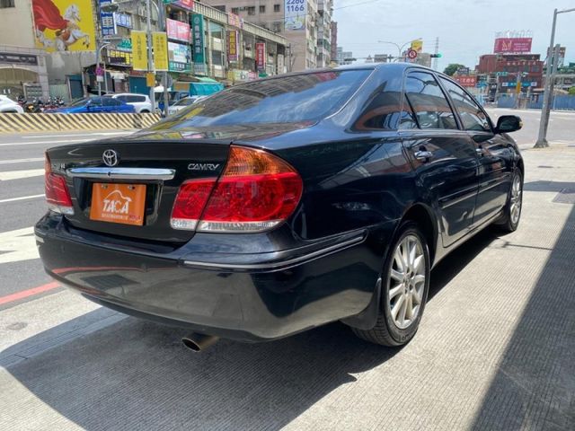 Toyota  Camry 【3.0 VVT-i 新引擎、212匹馬力、黑配黑｜贏  第7張相片