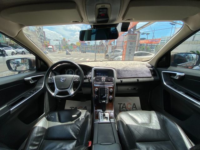 Volvo  XC60  第10張相片