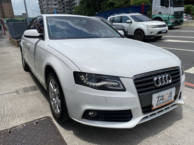 Audi  A4 【一手車、認證合格、換檔撥片、恆溫、HID頭燈、定  第2張相片