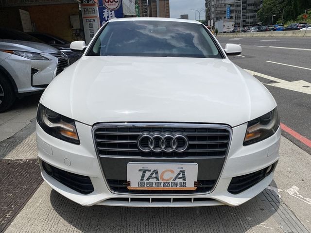 Audi  A4 【一手車、認證合格、換檔撥片、恆溫、HID頭燈、定  第3張相片