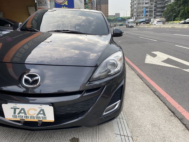 Mazda  Mazda3 【五門頂級天窗、HID頭燈、I-Key、換檔撥片、雙區恆  第13張相片