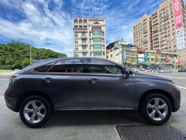 Lexus  RX  第5張相片