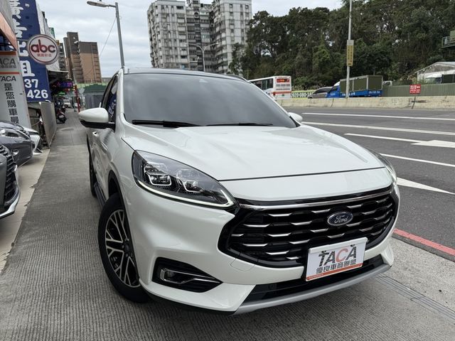 Ford/福特  Kuga 【全景天窗、環景、認證合格、B&O音響、電尾門、超低里程九千公  第2張相片