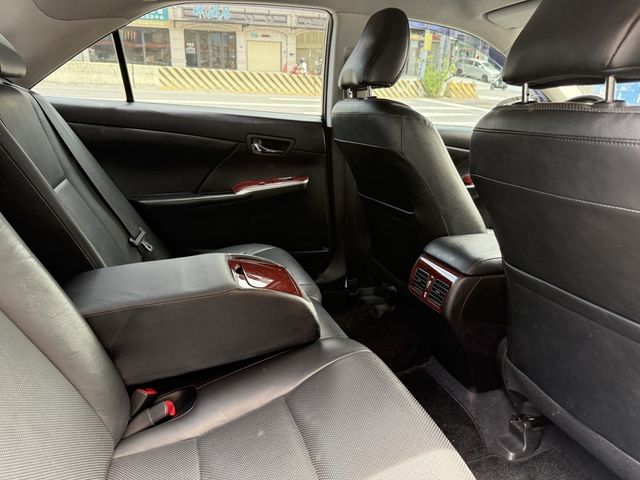 Toyota  Camry  第6張相片