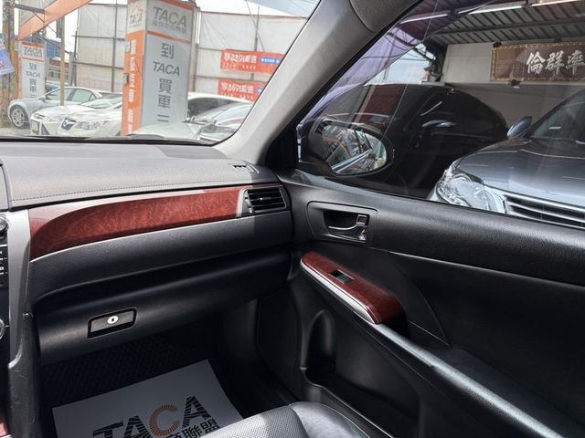Toyota  Camry  第9張相片