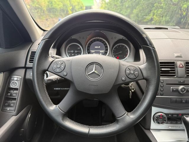 Mercedes-Benz/賓士   C-CLASS  C300  第10張相片