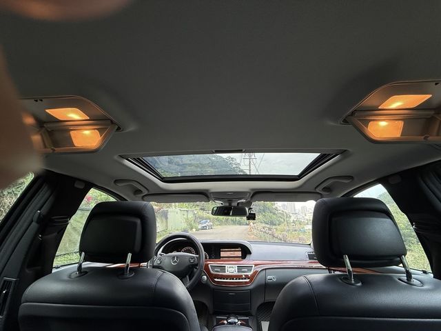 Mercedes-Benz/賓士   S-CLASS  S350  第15張相片