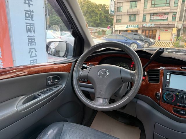 Mazda  MPV  第8張相片