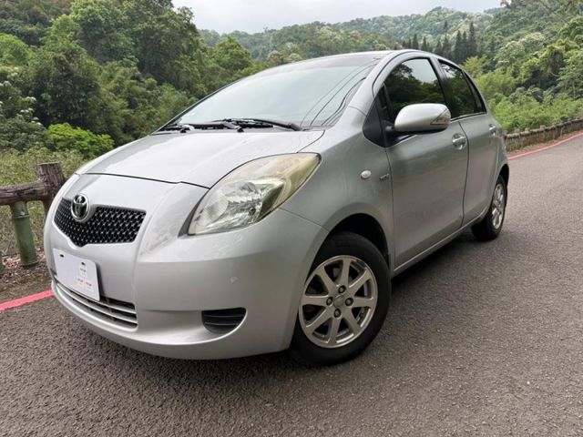 Toyota  Yaris 行車語音安全系統、舒壓按摩椅、原  第2張相片