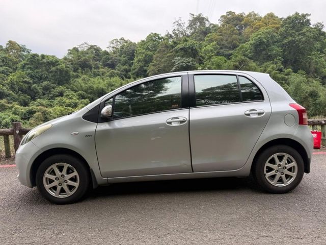 Toyota  Yaris 行車語音安全系統、舒壓按摩椅、原  第5張相片