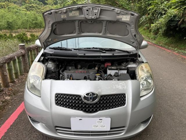 Toyota  Yaris 行車語音安全系統、舒壓按摩椅、原  第17張相片