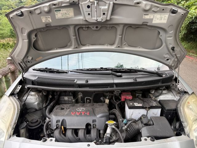 Toyota  Yaris 行車語音安全系統、舒壓按摩椅、原  第18張相片