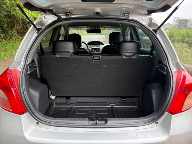 Toyota  Yaris 行車語音安全系統、舒壓按摩椅、原  第20張相片