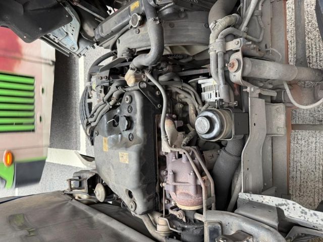 Isuzu  Elf(一路發) 【ELF 蓬式貨車｜升降尾門｜低里程｜原鈑件｜工作好幫  第9張相片