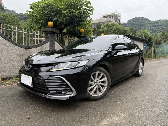 Toyota  Camry 【 2023款 汽油尊爵｜認證合格｜原廠保養｜全速域ACC跟車｜盲點偵測｜雙電  第1張相片
