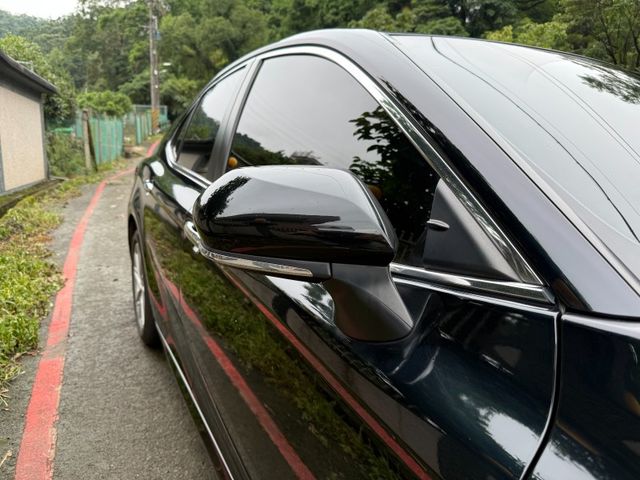 Toyota  Camry 【 2023款 汽油尊爵｜認證合格｜原廠保養｜全速域ACC跟車｜盲點偵測｜雙電  第5張相片
