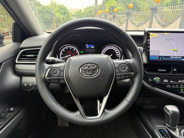 Toyota  Camry 【 2023款 汽油尊爵｜認證合格｜原廠保養｜全速域ACC跟車｜盲點偵測｜雙電  第13張相片