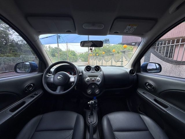 Nissan  March  第8張相片