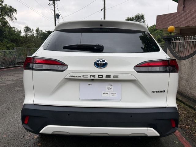 Toyota  Corolla Cross 【Hybrid 尊爵｜熱門油電休旅｜ACC跟車｜盲點｜原鈑件｜LED頭尾日行  第7張相片