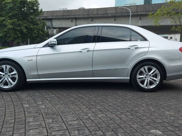 Mercedes-Benz/賓士   E-CLASS  E250  第10張相片