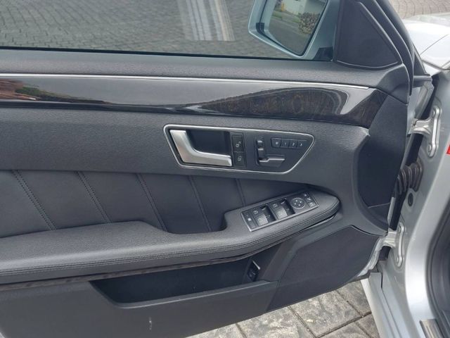 Mercedes-Benz/賓士   E-CLASS  E250  第17張相片