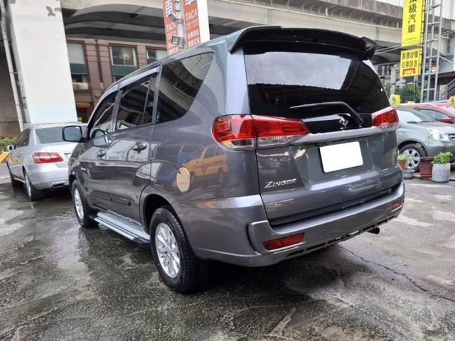 Mitsubishi  Zinger  第2張相片
