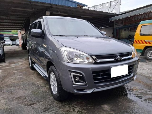 Mitsubishi  Zinger  第3張相片