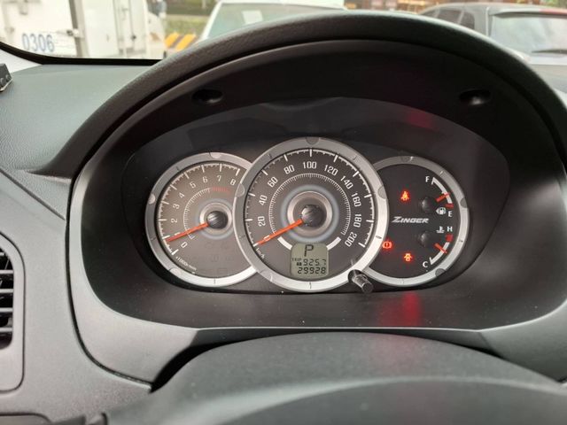 Mitsubishi  Zinger  第11張相片
