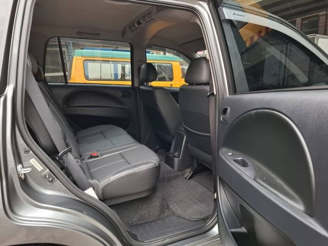 Mitsubishi  Zinger  第21張相片