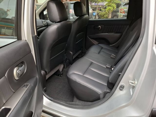 Nissan  Livina  第17張相片