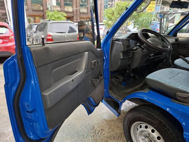 Mitsubishi  Delica  第16張相片