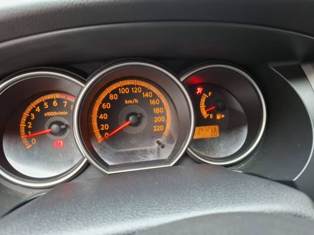 Nissan  Livina 2010年Livi  第10張相片