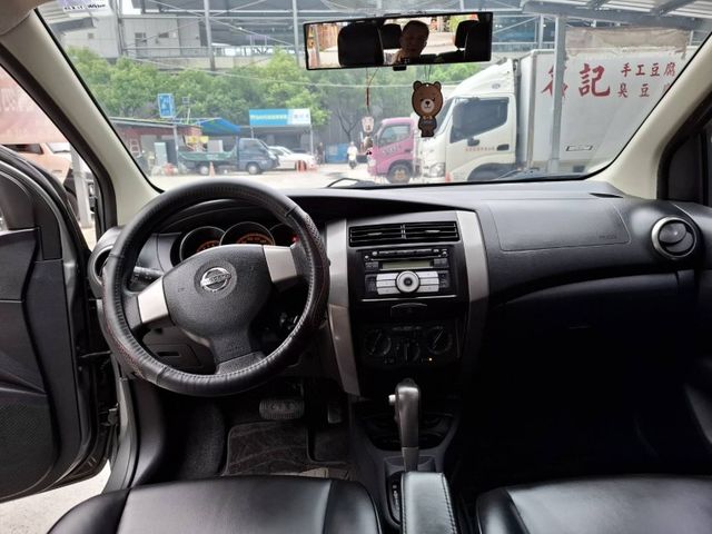 Nissan  Livina 2010年Livi  第13張相片