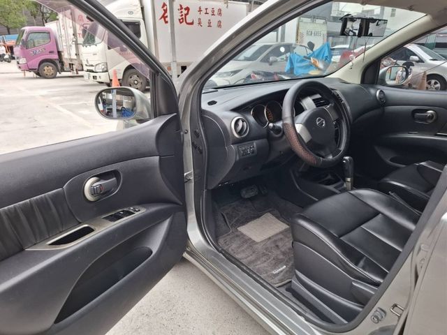 Nissan  Livina 2010年Livi  第14張相片