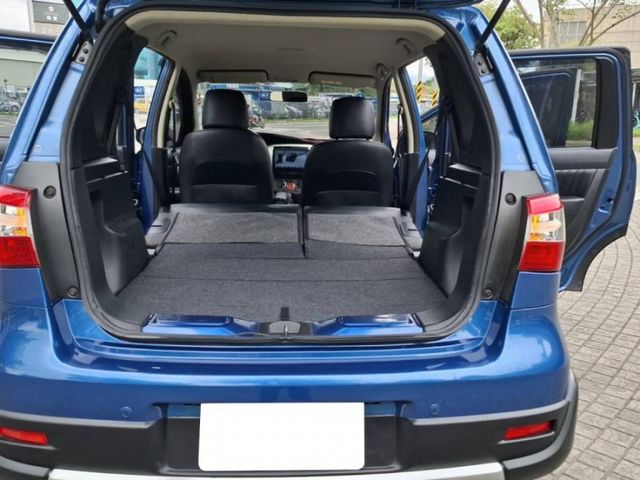 Nissan  Livina  第9張相片