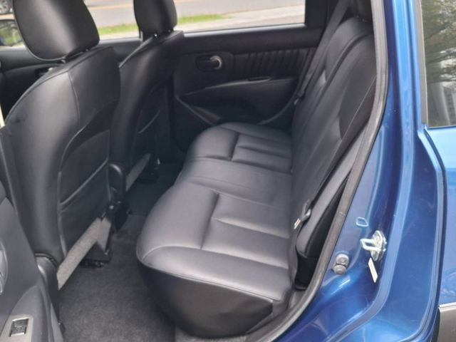 Nissan  Livina  第25張相片