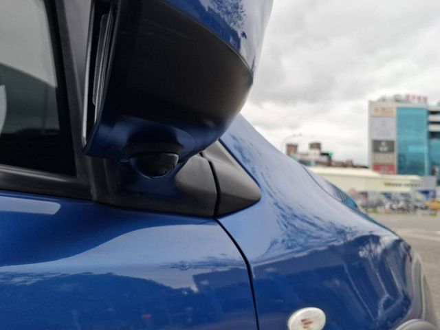 Nissan  Livina  第34張相片