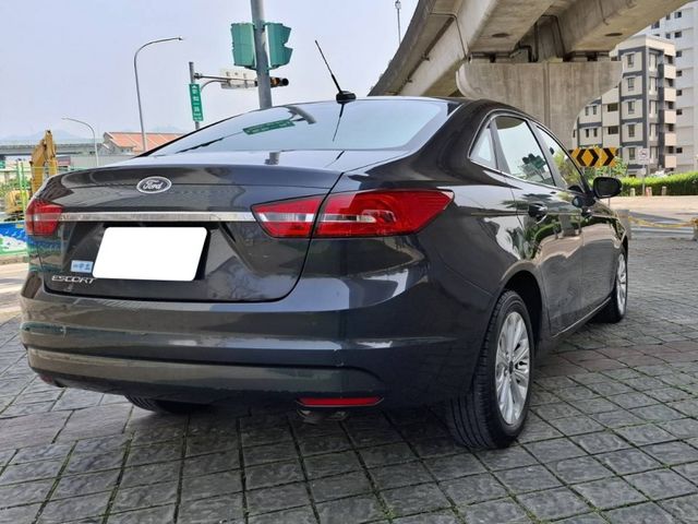 Ford/福特  Escort  第2張相片