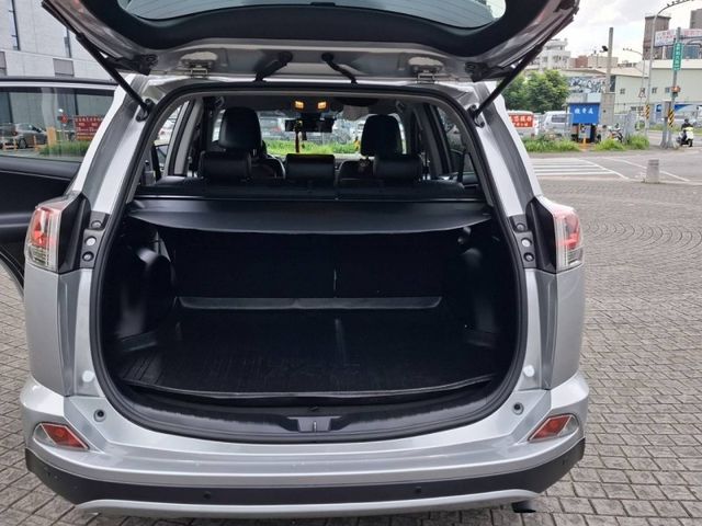 Toyota  RAV4 2018年 TOYOTA RA  第14張相片